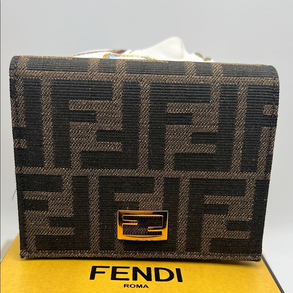 Fendi Brown Fabric Jacquard FF Pattern Wallet With Zipper Coin, NWOT - Picture 12 of 17